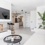 Duplex Renovated Luxury 3bed In Aloha Apartment Marbella