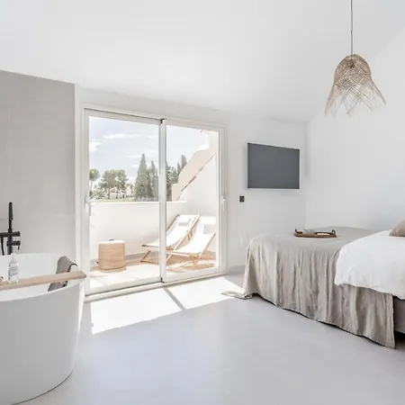 Διαμέρισμα Duplex Renovated Luxury 3bed In Aloha Μαρμπέλλα